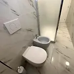 Apartment Due Parcheggi E Vicino Metro Milan